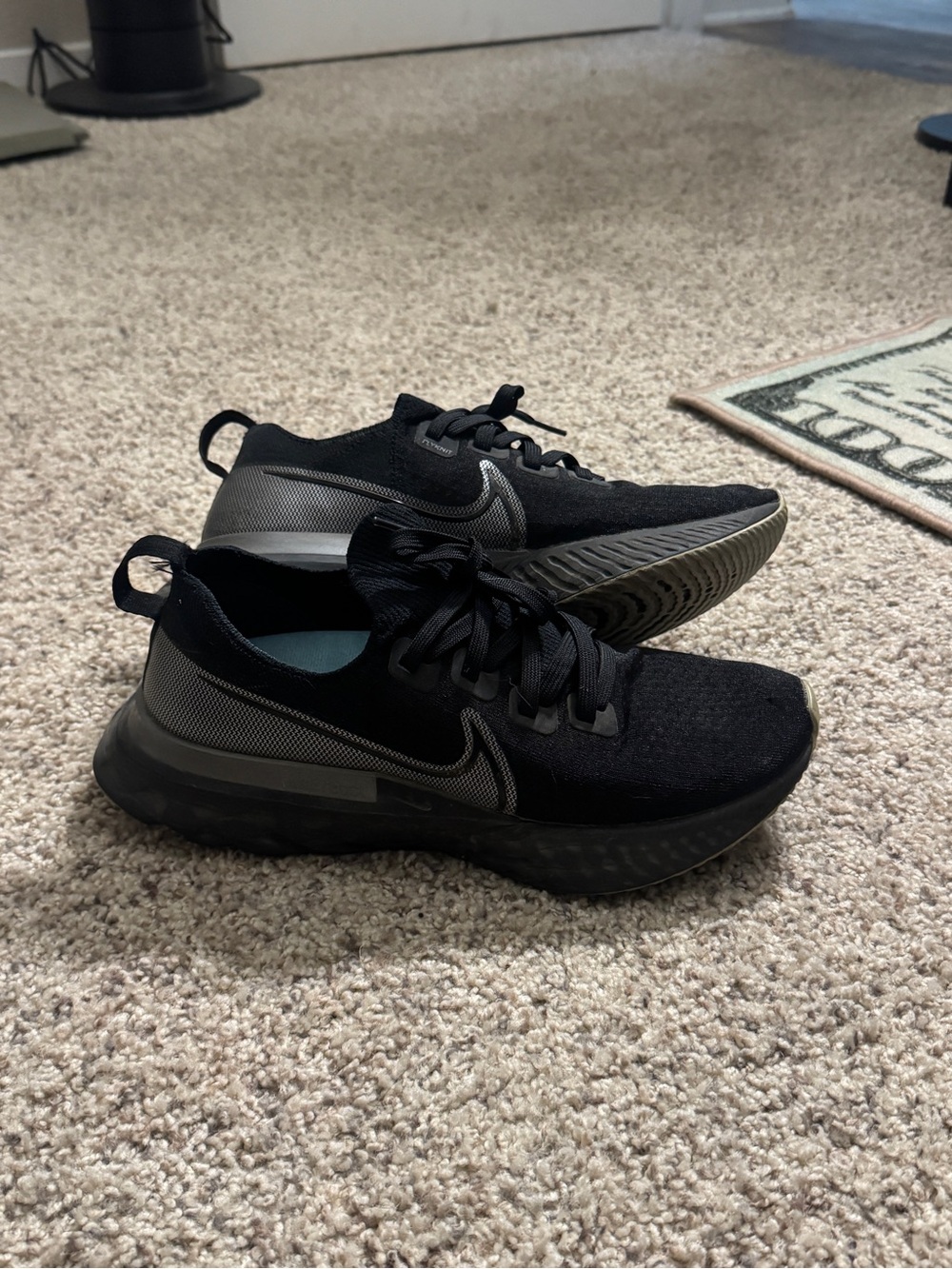 Nike Black and Grey React Infinity Run Flyknit Lightweight Training Sneakers